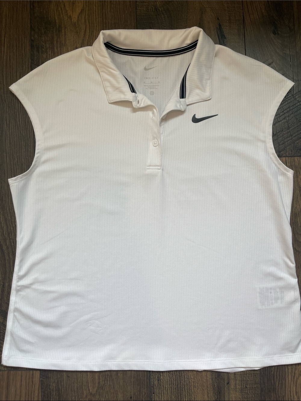 Nike Dri-Fit Cap Sleeve Tennis Golf Shirt White with Black Logo Size M Like New
